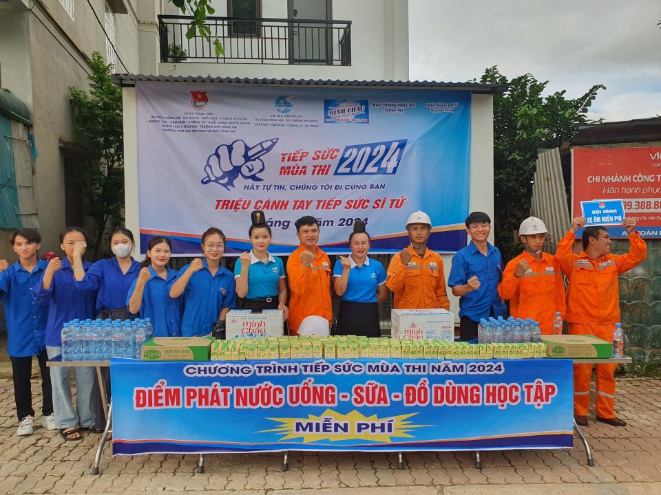 Đoàn TNCS Hồ Chí Minh PC Sơn La:  Sôi nổi hoạt động “Tiếp sức mùa thi” năm 2024
